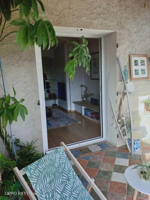 Appartement Au Coeur Du Village De Callian Exterior foto